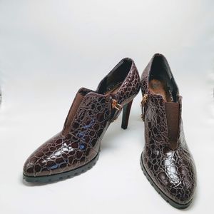 J Renee Caprice 8N Brown Crocodile Embossed Stiletto Booties NWOT